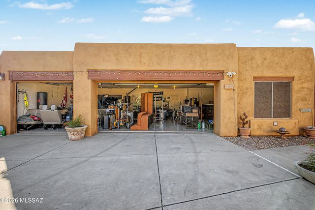 1339 N Golden Palomino Place, Tucson, AZ 85715