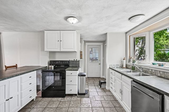 315 Providence Rd, Grafton, MA 01560