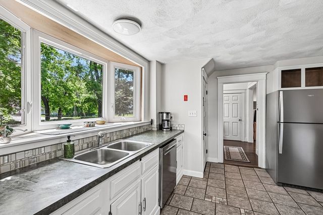 315 Providence Rd, Grafton, MA 01560
