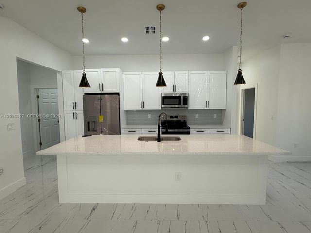 4007 E 13 ST, Lehigh Acres, FL 33972