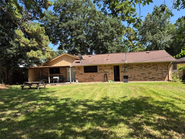207 Loon River Drive, Huffman, TX 77336