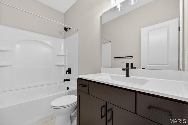 1004 Santiago Trail, Cottleville, MO 63304