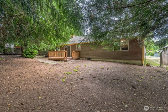 22180 Sea vista NE, Poulsbo, WA 98370