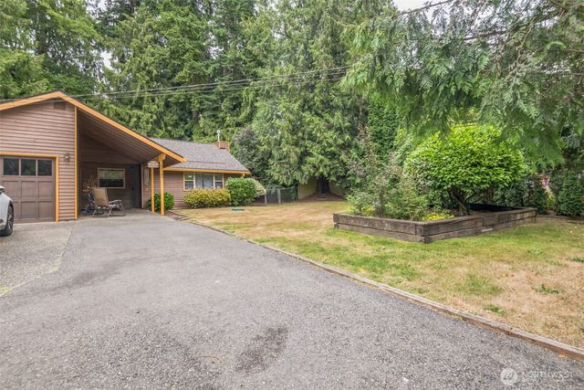 22180 Sea vista NE, Poulsbo, WA 98370