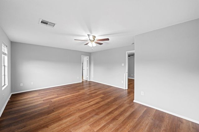 9002 Kerry Prairie Ln, Richmond, TX 77407