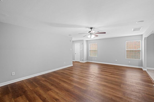 9002 Kerry Prairie Ln, Richmond, TX 77407