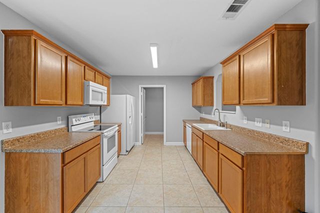 9002 Kerry Prairie Ln, Richmond, TX 77407