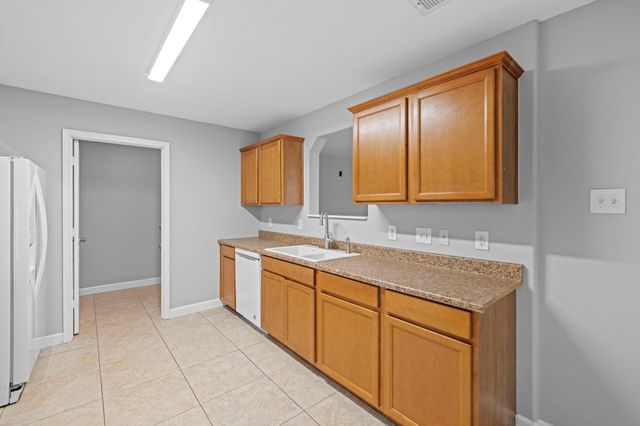 9002 Kerry Prairie Ln, Richmond, TX 77407