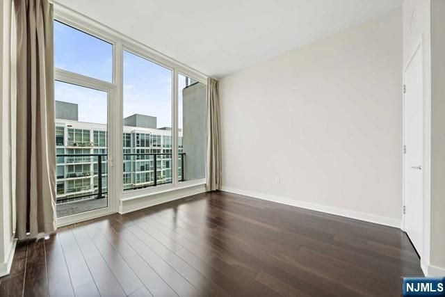 1200 Ave At Port Imperial 603, Weehawken, NJ 07086