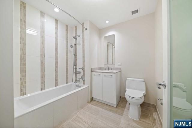 1200 Ave At Port Imperial 603, Weehawken, NJ 07086