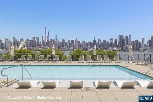 1200 Ave At Port Imperial 603, Weehawken, NJ 07086