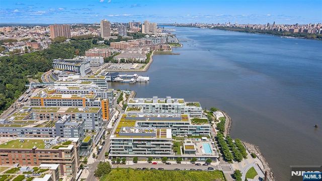 1200 Ave At Port Imperial 603, Weehawken, NJ 07086