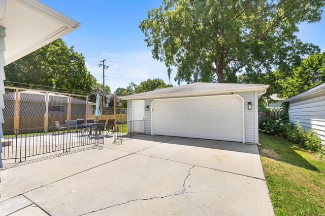 1117 Ellis STREET, Waukesha, WI 53186