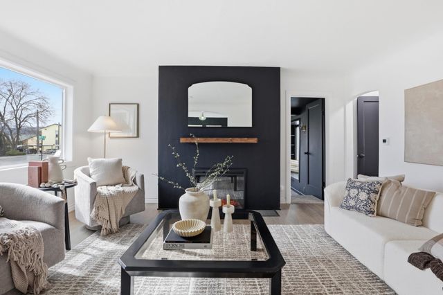 12609 E Main Ave, Spokane Valley, WA 99216