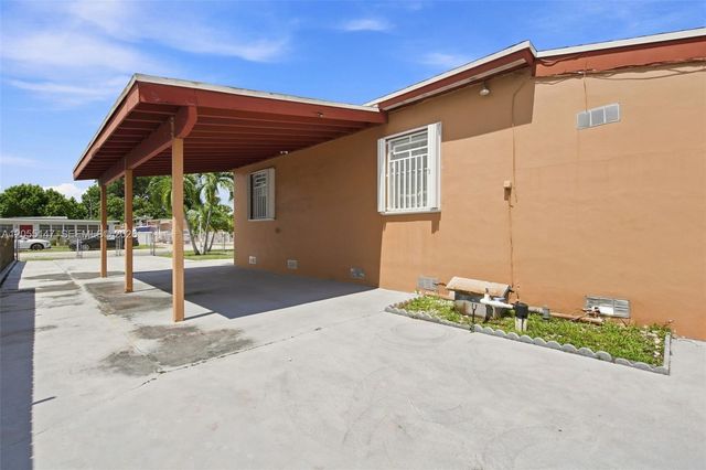 636 E 48th Street, Hialeah, FL 33013