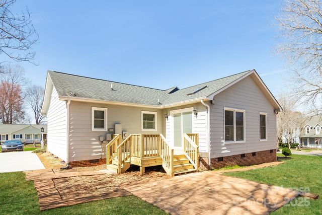 124 Shade Tree Court, Gastonia, NC 28056