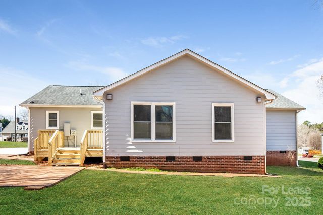 124 Shade Tree Court, Gastonia, NC 28056