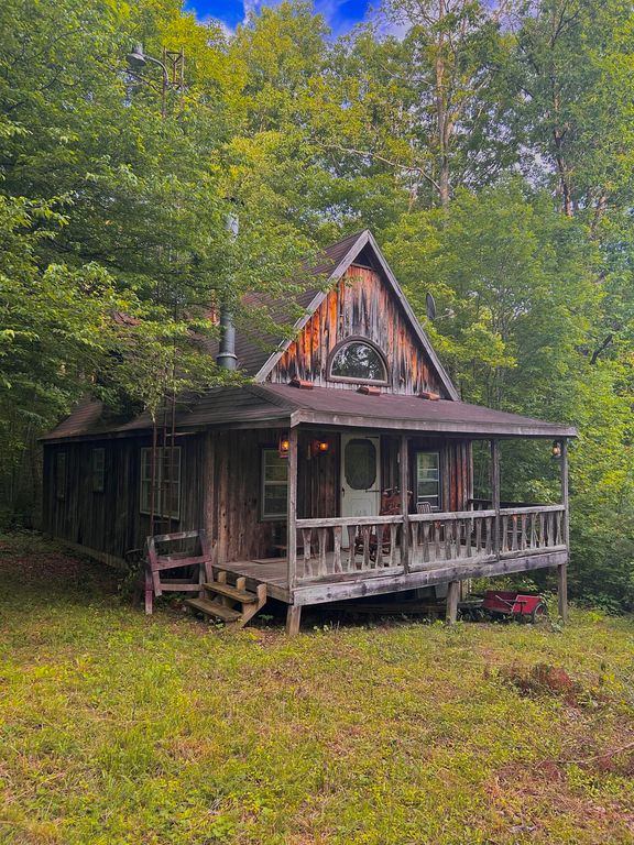178 Greasy Creek Road, West Liberty, KY 41472