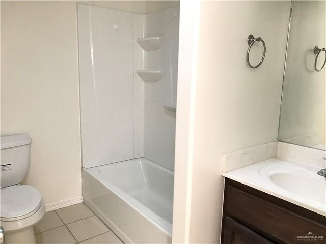 3000 E Diamond Head Avenue A, Alton, TX 78573