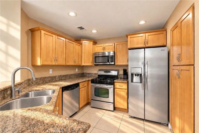 2931 Via Milano 201, Corona, CA 92879