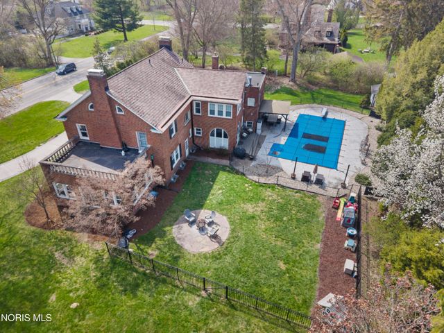 3416 Bancroft Street, Ottawa Hills, OH 43606