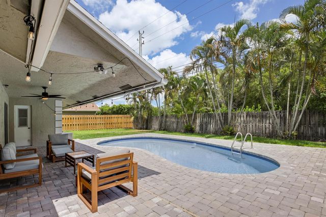 542 Indigo Avenue, Wellington, FL 33414