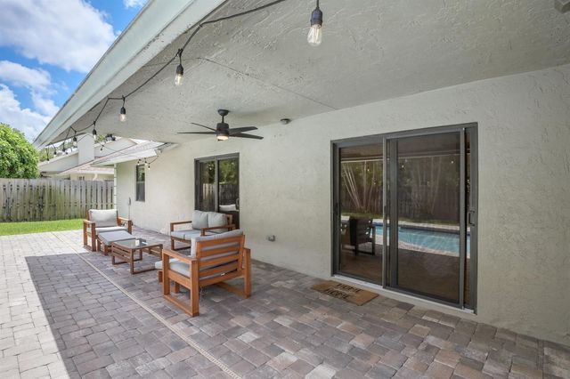 542 Indigo Avenue, Wellington, FL 33414