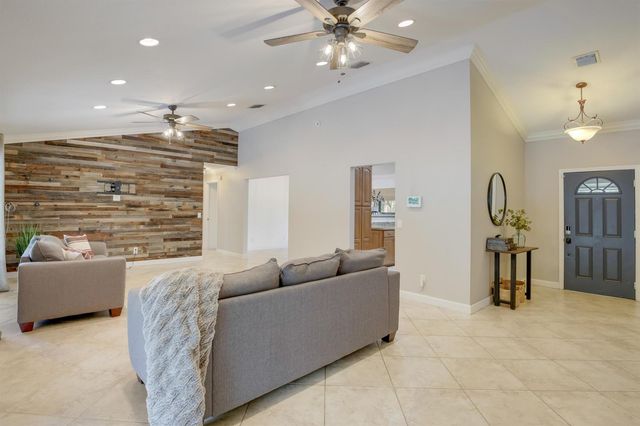 542 Indigo Avenue, Wellington, FL 33414