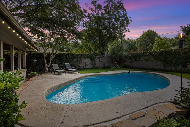 10832 Creekmere Drive, Dallas, TX 75218