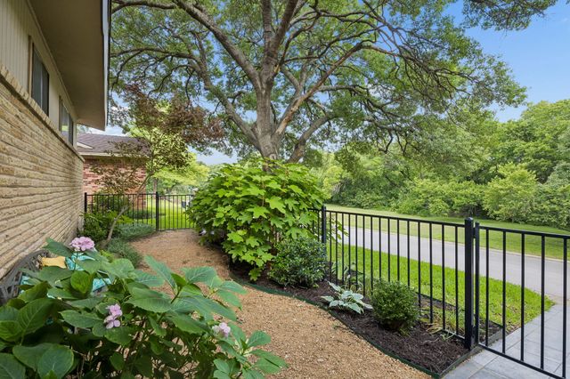 10832 Creekmere Drive, Dallas, TX 75218