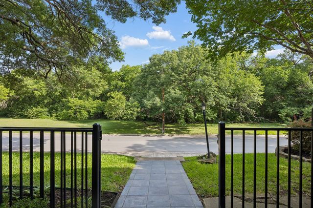 10832 Creekmere Drive, Dallas, TX 75218