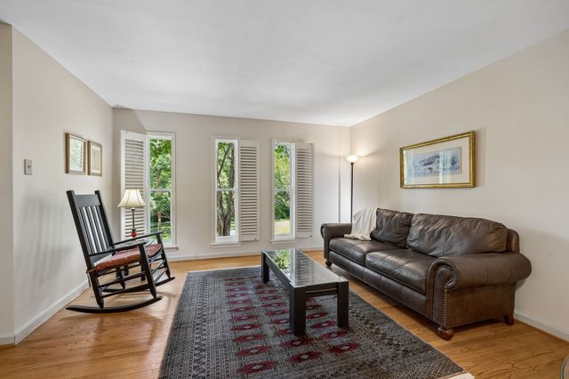 10832 Creekmere Drive, Dallas, TX 75218