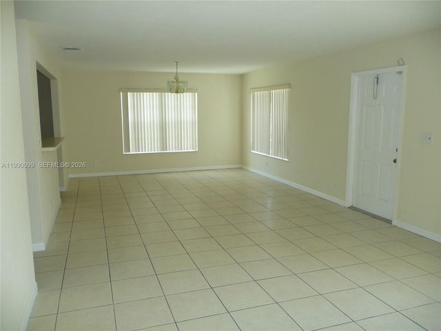 841 NW 10th Street 0, Hallandale Beach, FL 33009