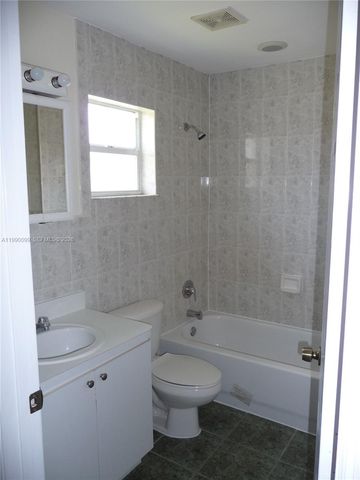 841 NW 10th Street 0, Hallandale Beach, FL 33009