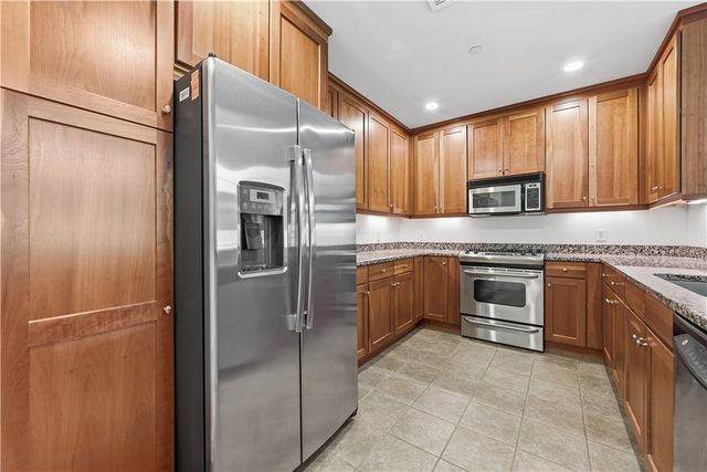 1240 Crescent Pl 3F, Squirrel Hill, PA 15217
