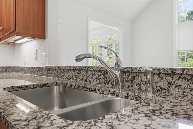 1240 Crescent Pl 3F, Squirrel Hill, PA 15217