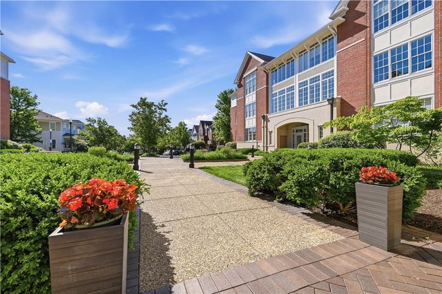 1240 Crescent Pl 3F, Squirrel Hill, PA 15217