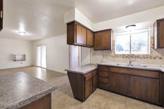 3612 W COLTER Street, Phoenix, AZ 85019