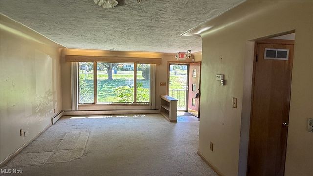 1414 Niles Cortland Road, Niles, OH 44446