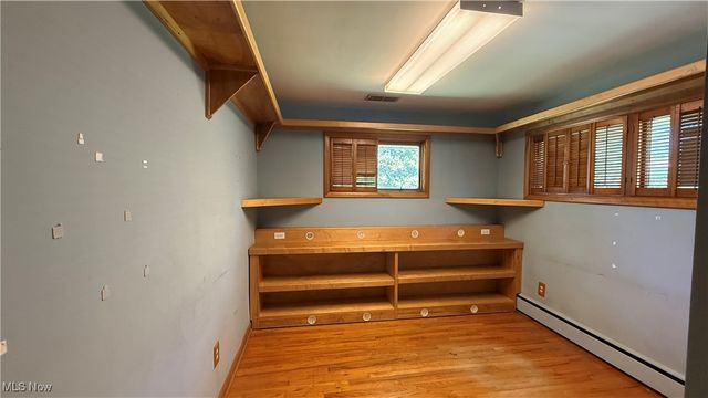 1414 Niles Cortland Road, Niles, OH 44446