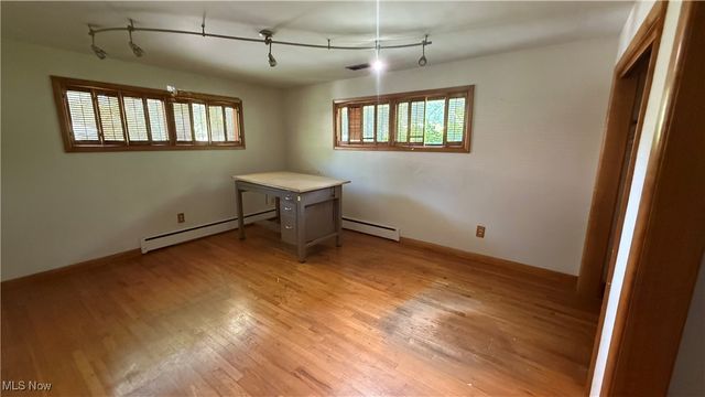 1414 Niles Cortland Road, Niles, OH 44446