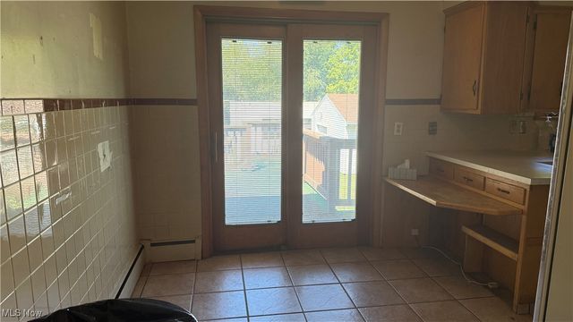 1414 Niles Cortland Road, Niles, OH 44446