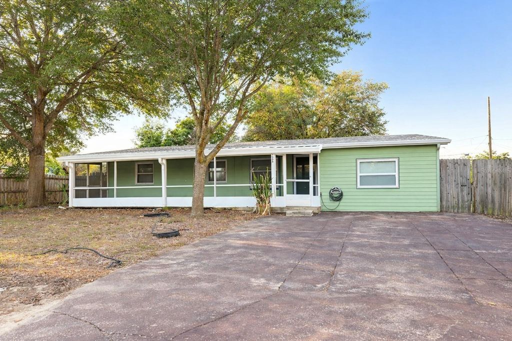 7006 VALIANT COURT, Orlando, FL 32818