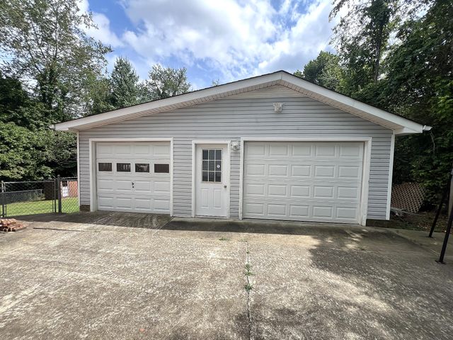 170 Cummings Creek Rd, Clarksville, TN 37042