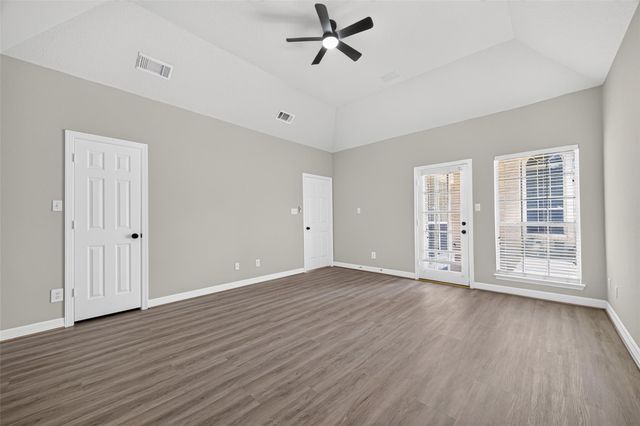 14303 Reissen Lane, Houston, TX 77069