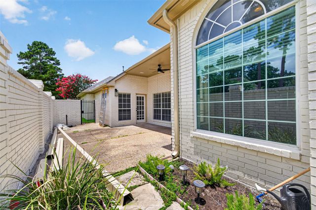 14303 Reissen Lane, Houston, TX 77069
