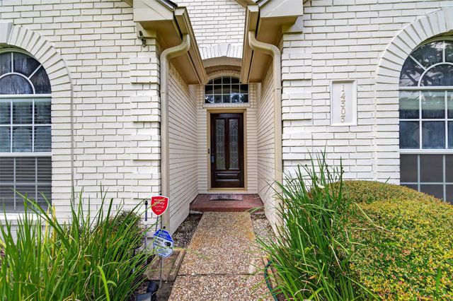 14303 Reissen Lane, Houston, TX 77069