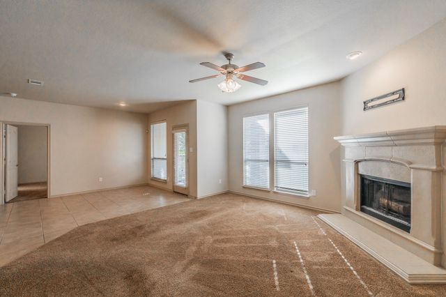 10844 Irish Glen Trail, Fort Worth, TX 76052