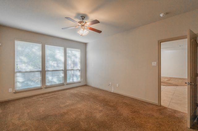 10844 Irish Glen Trail, Fort Worth, TX 76052