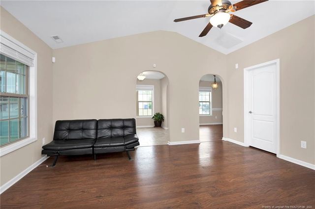 1093 Saint Johns Loop, Raeford, NC 28376